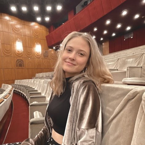 Eszter Molnár
